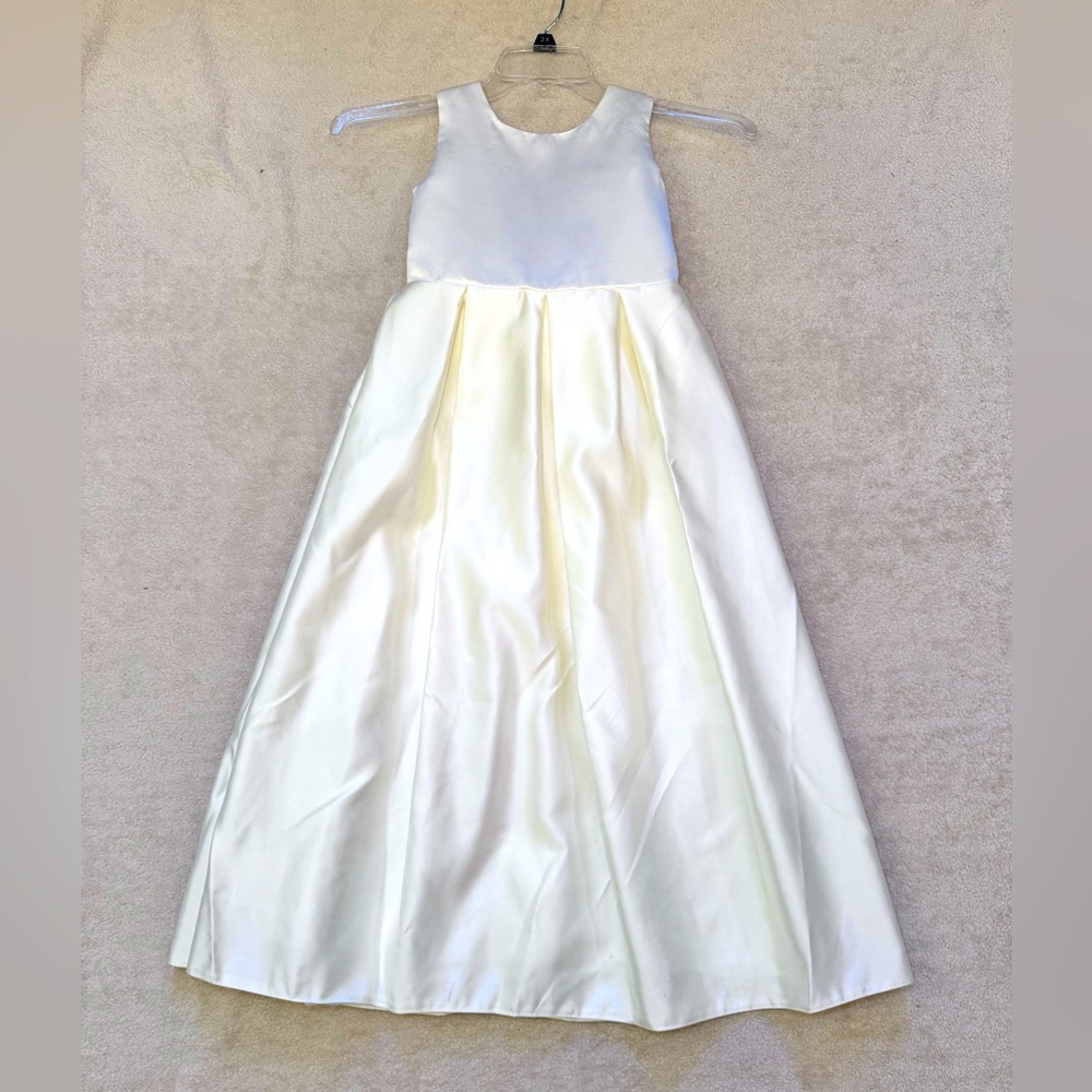 NWT White Flower Girl Dress Size 9